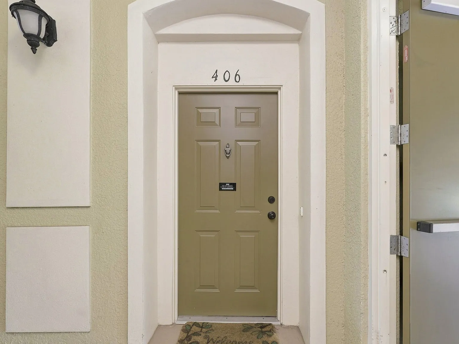 3 bed, 1247 sqft, $1,900 — Photo 4