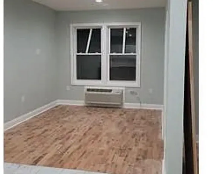 61 Linden Ave #12L — Photo 3