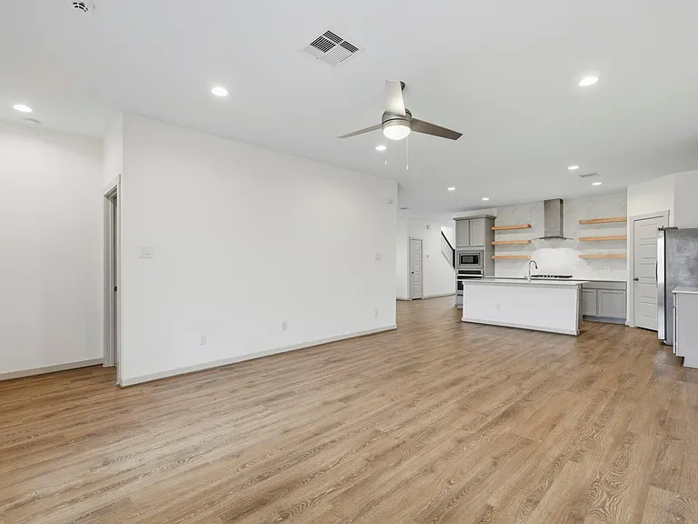 12515 Newport Arch Ln — Photo 11