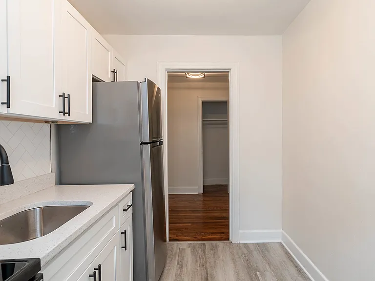 Sherwood Flats — Photo 13