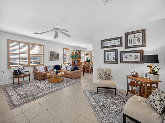 5th image of 631 Moondancer Court