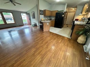 215 Greenbush Dr, Raymond, IA 50667