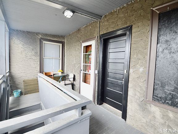2nd image of 2343 Barnum Ave #B