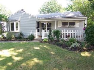3547 Walter Rd, North Olmsted, OH 44070