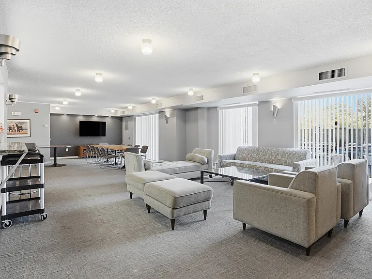 200 N Pickett St #110 — Photo 39