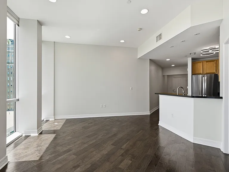 500 Throckmorton St #1108 — Photo 4