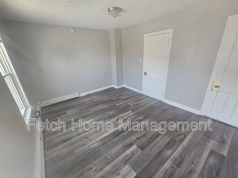 46 N Broad St — Photo 13