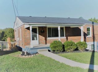 193 Rolling Acres Dr, Frankfort, KY 40601