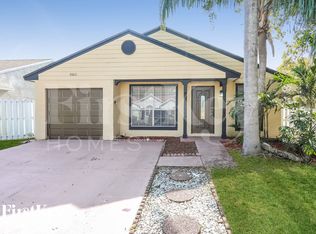 8666 SW 14th St, Hollywood, FL 33025