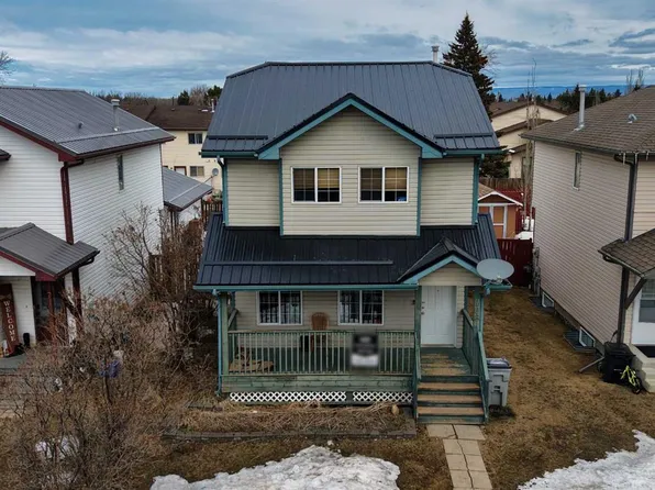 708 S 8th Ave SW, Slave Lake, AB T0G 2A4