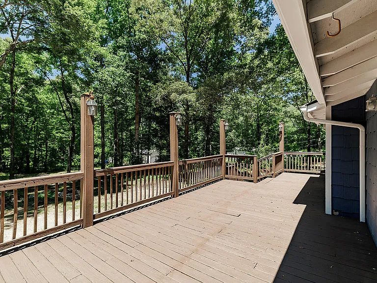 303 Brown Bridge Rd — Photo 23