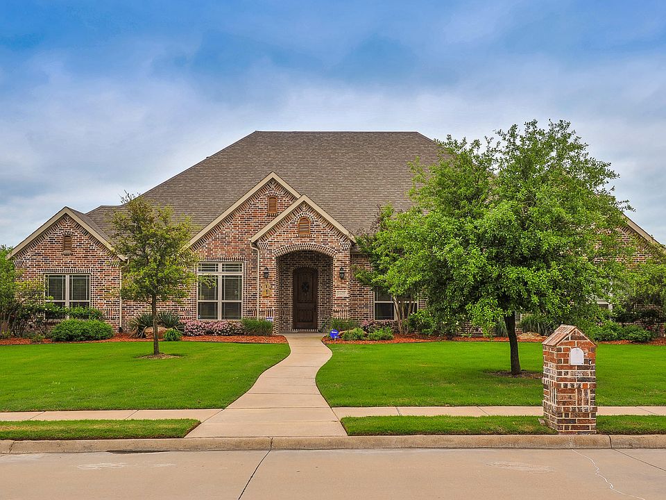 1st image of 1605 Plum Creek Dr