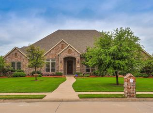 1605 Plum Creek Dr, Midlothian, TX 76065