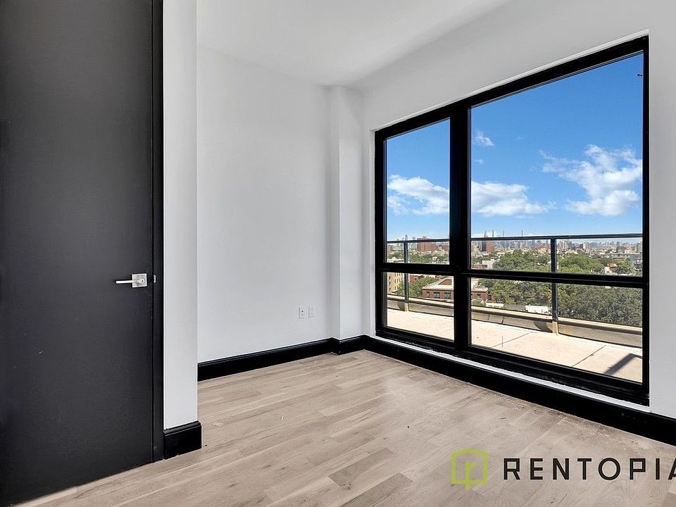 1st image of 525 Franklin Ave #9G