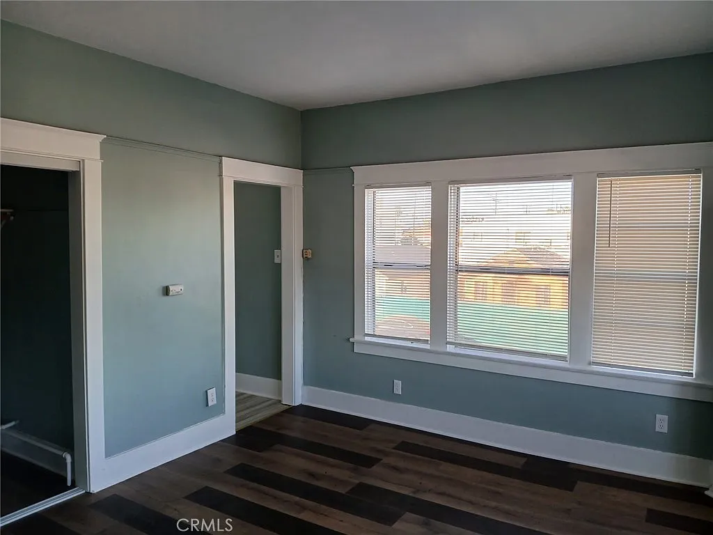 Studio, 564 sqft, $1,350 — Photo 3