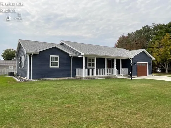 1705 Hayes Ave, Fremont, OH 43420