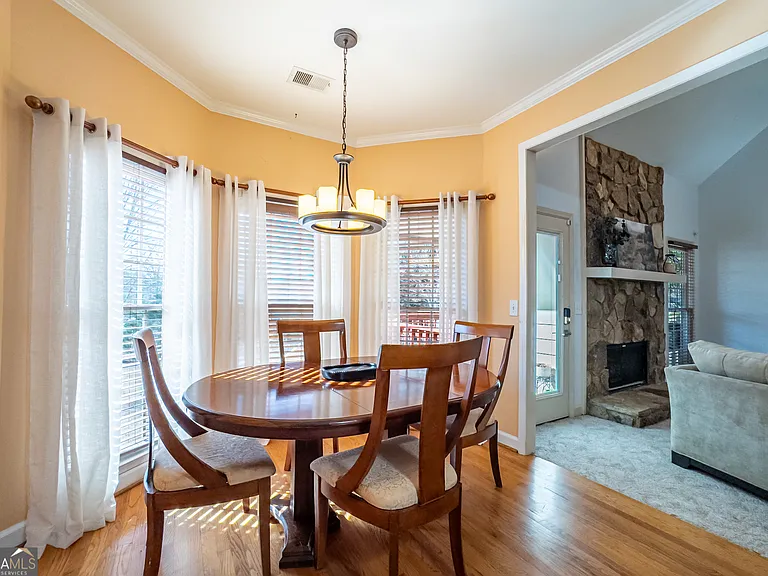 530 Waterford Dr — Photo 11