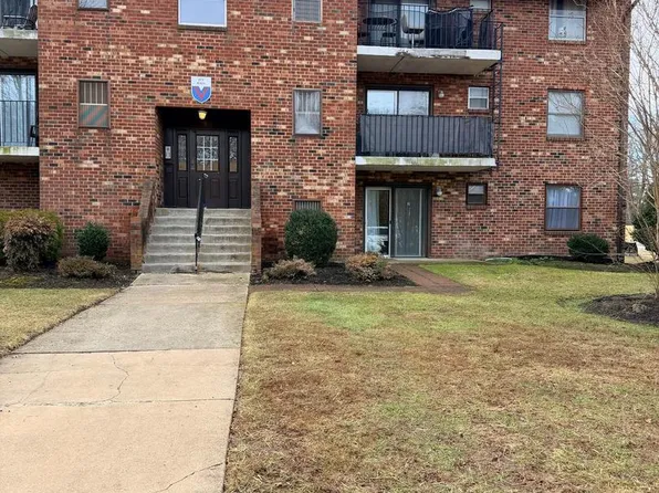 2 Ivy Hall, Dover, DE 19904