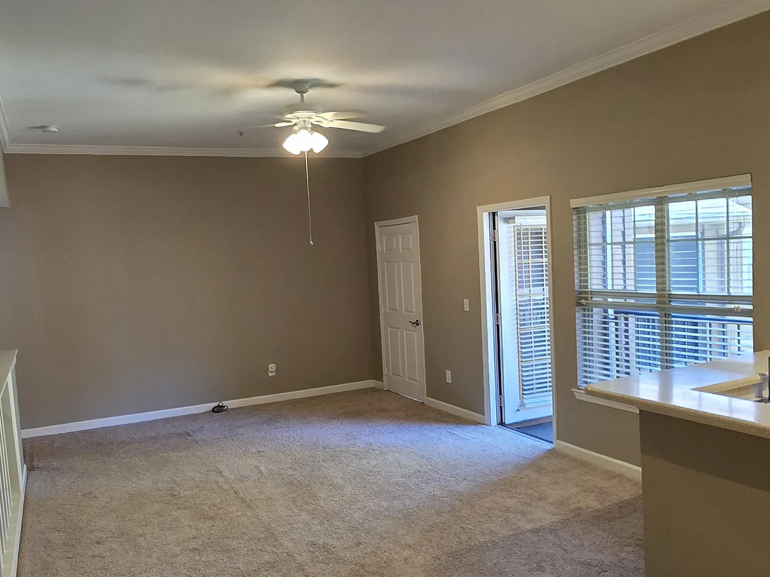 400 Summit Ridge Pl — Photo 3