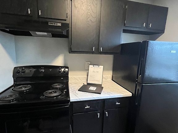 2nd image of 2618 Crisnic Ct