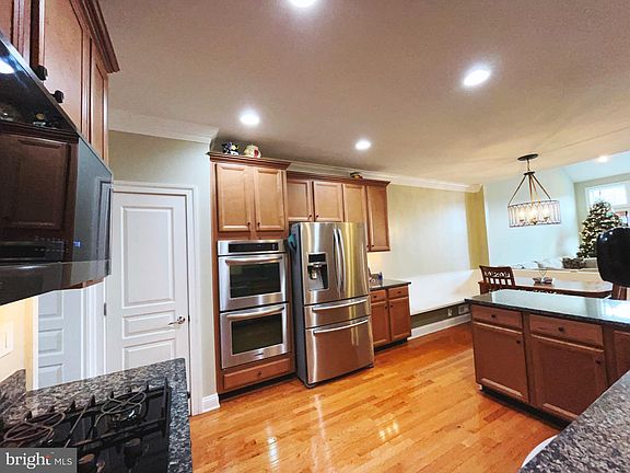 4th image of 340 S Caldwell Cir