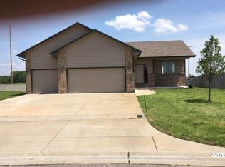 5509 S Elmhurst Cir, Wichita, KS 67216