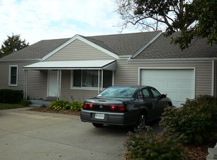 2801 Ashby Rd, Saint Louis, MO 63114