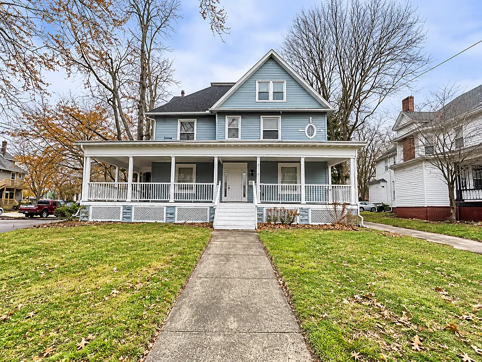 24 Marshall Ave