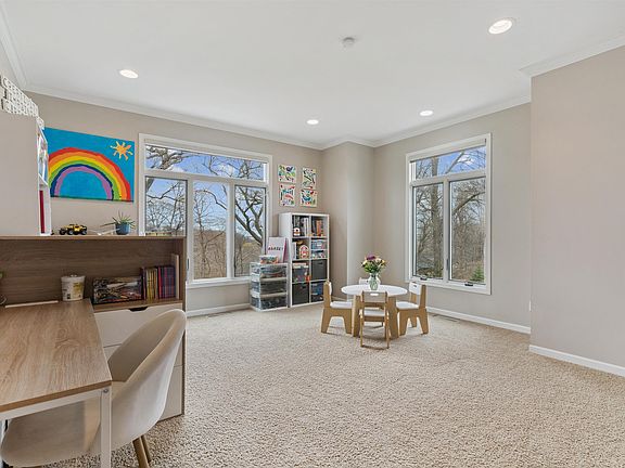 5th image of 10837 Golden Oaks Ct