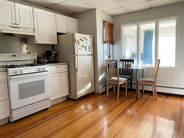 249 Webster St #2 — Photo 5