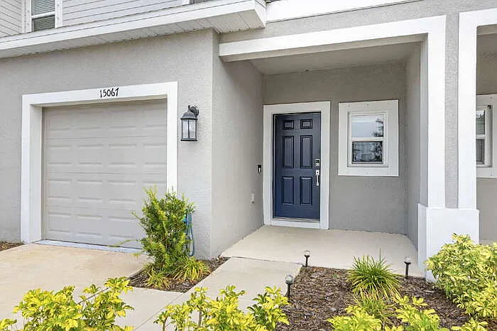 3 bed, 2.0 bath, 1412 sqft, $2,195 — Photo 2