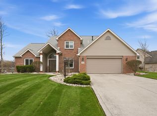 7825 Berryhill Ct, Fort Wayne, IN 46825