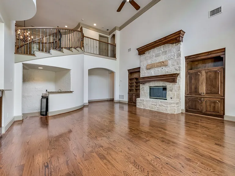 2207 Kings Pass — Photo 5