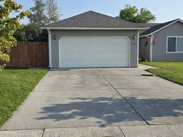 1355 E Sandpiper Cir, Moses Lake, WA 98837