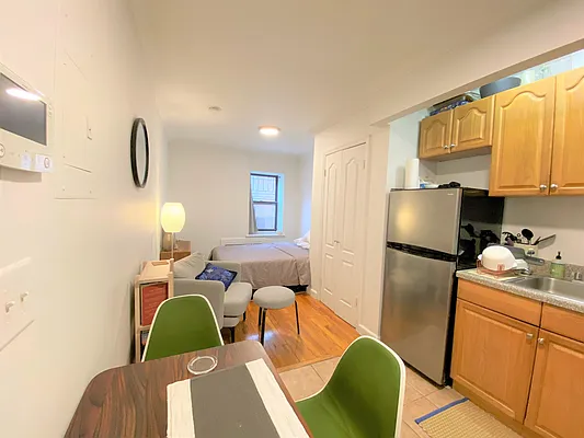 Rented by Douglas Elliman | media 2