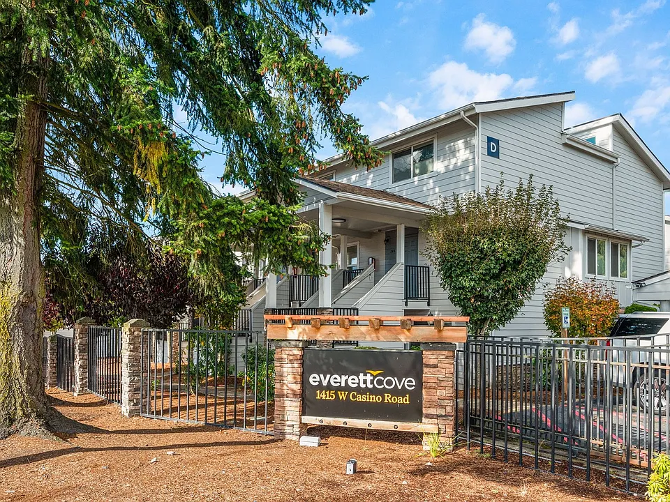 Everett Cove