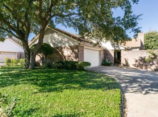 56 Legend Rd, Benbrook, TX 76132