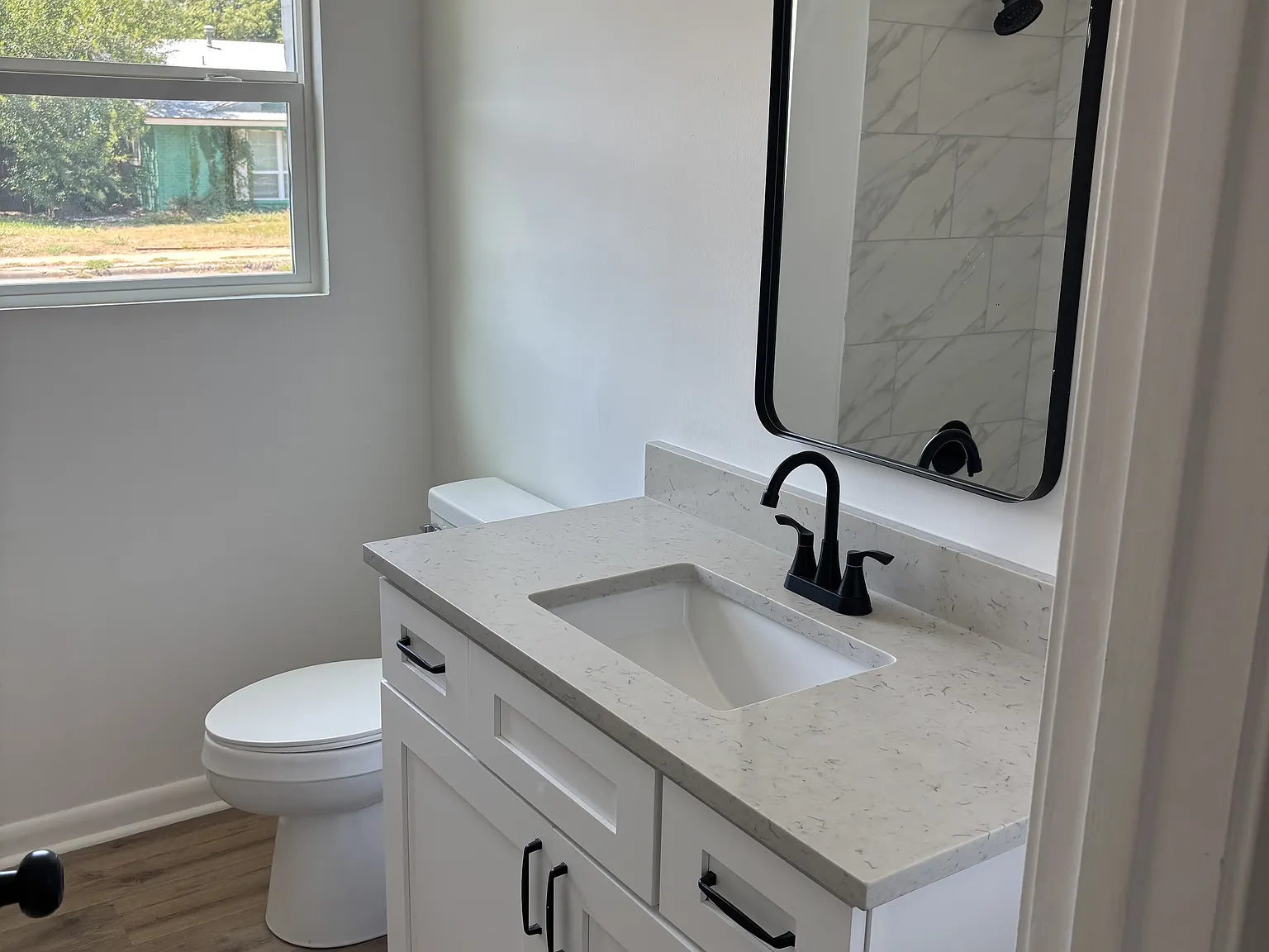 2 bed, 1000 sqft, $2,000 — Photo 3