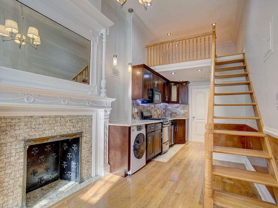 2nd image of 47 W 90th St APT 3