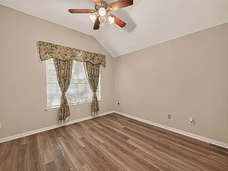 2607 Plantation Hollow Ct — Photo 27