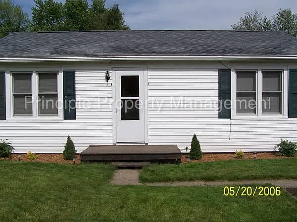 3724 S Granville Ave photo 1