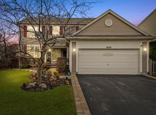 39193 N Ogden Ln, Beach Park, IL 60083