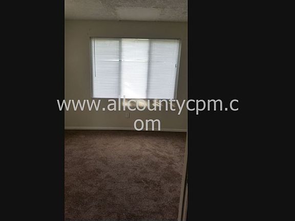 3rd image of 2908 Dignan St