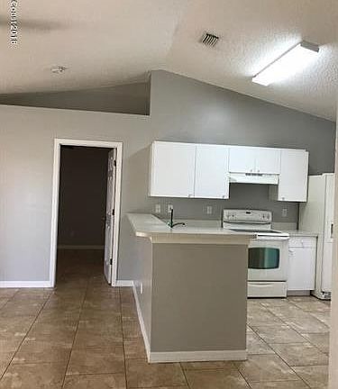 3rd image of 3810 Town Square Blvd