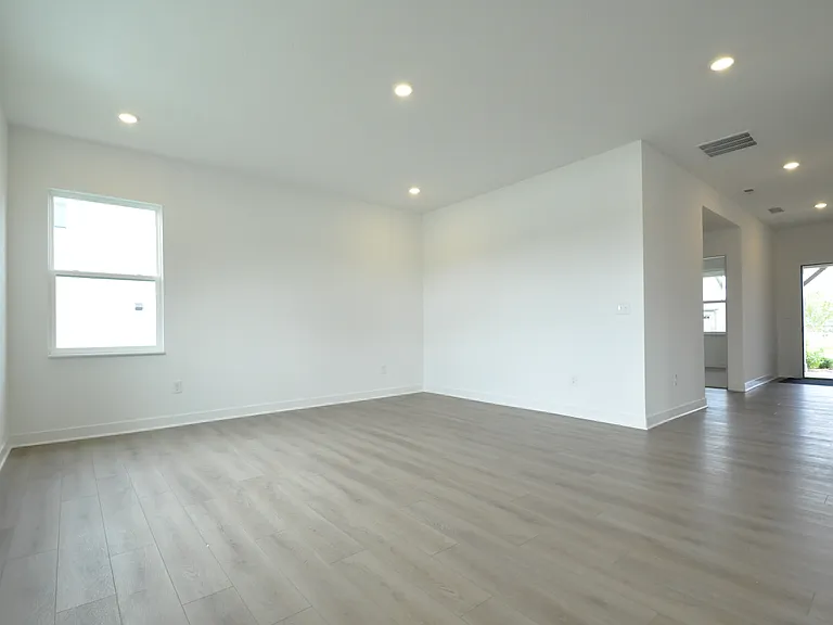 8578 Georgina St — Photo 4