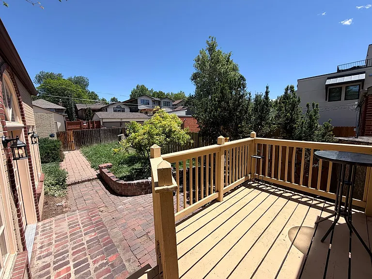 340 S Franklin St — Photo 24