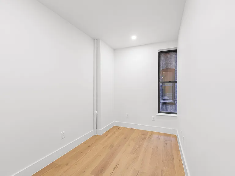 188 6th Ave #5FN — Photo 13