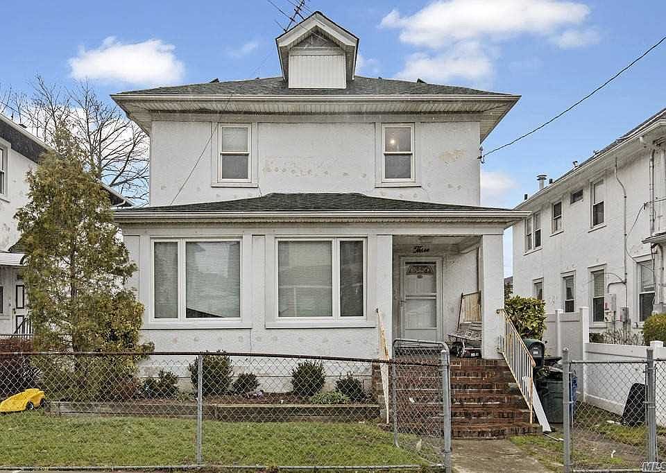 1st image of 3 Greenwood Ct