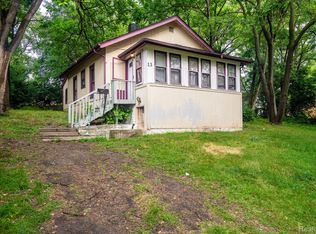 13 McNeil St, Pontiac, MI 48342
