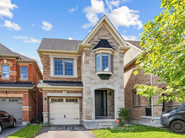 6 Gillivary Dr, Whitby, ON L1P 0C9